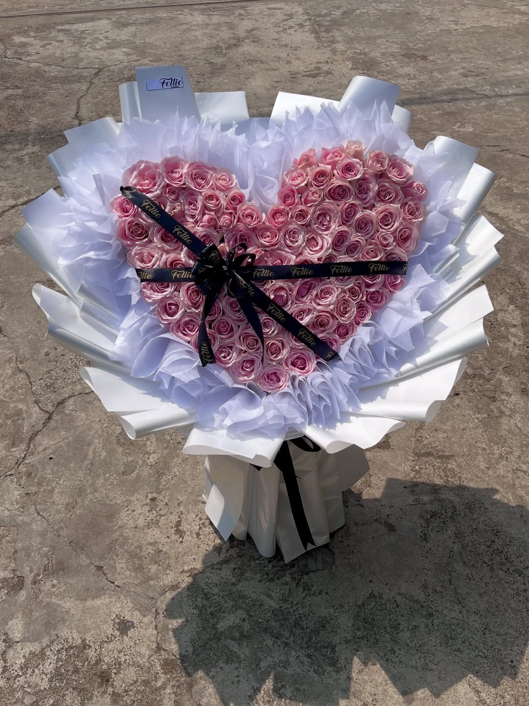 BIG LOVE ROSE BOUQUET