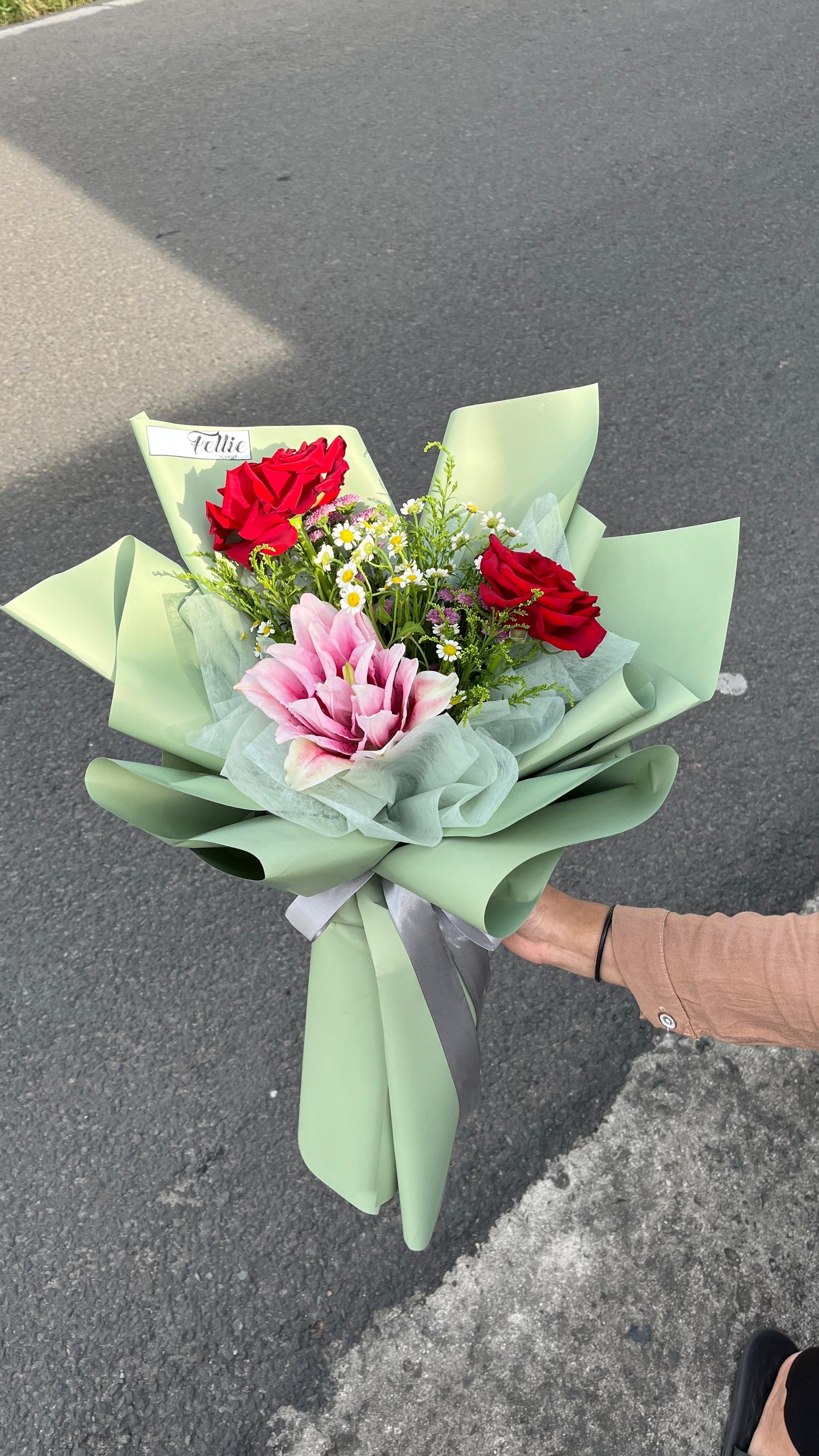 Roselily Petitie Bouquet